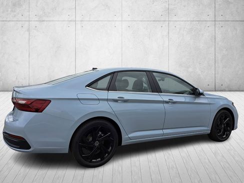 New 2026 Volkswagen Jetta SE image 5