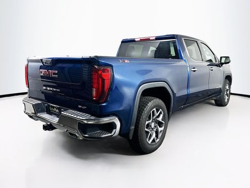 Used 2023 GMC Sierra 1500 SLT AWD/4WD image 9