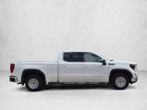 Used 2024 GMC Sierra 1500 SLE w/ Preferred Package AWD/4WD image 4