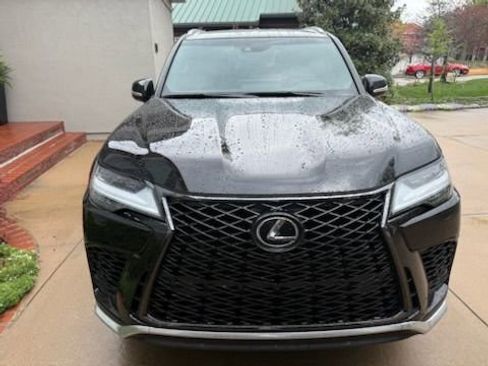 Used 2023 Lexus LX 600 F Sport w/ Accessory Package (Z1) AWD/4WD image 5