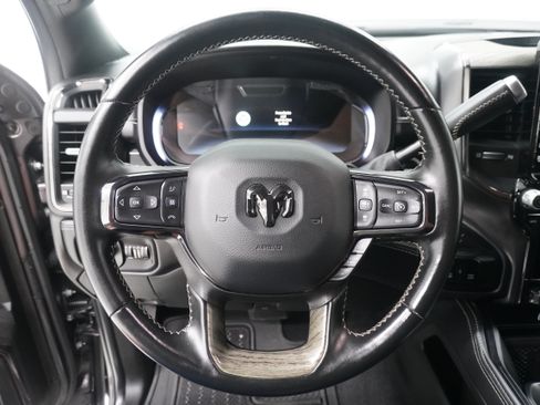 Used 2025 RAM 3500 Limited AWD/4WD image 20
