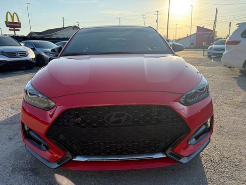Used 2020 Hyundai Veloster N image 2