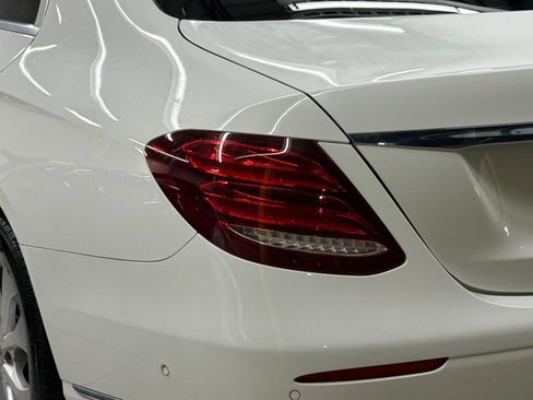 Used 2017 Mercedes-Benz E 300 4MATIC image 12