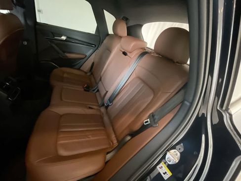 Used 2020 Audi Q5 2.0T Premium w/ Convenience Package image 23