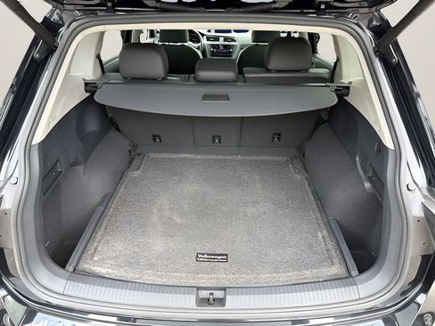 Used 2019 Volkswagen Tiguan SEL Premium AWD/4WD image 23