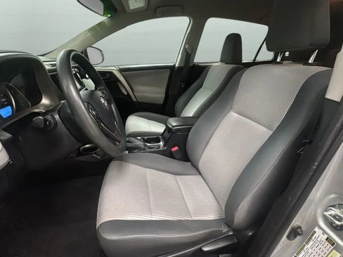 Used 2014 Toyota RAV4 LE AWD/4WD image 20