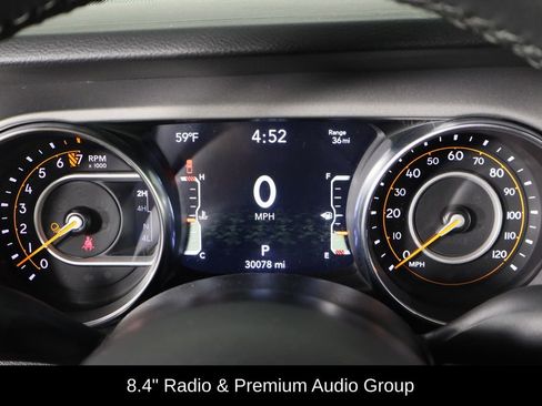 Used 2022 Jeep Gladiator Willys image 11