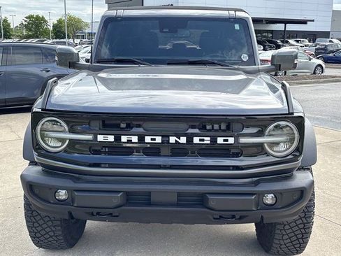 Used 2022 Ford Bronco Outer Banks w/ Sasquatch Package AWD/4WD image 11