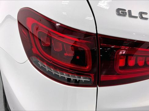 Used 2020 Mercedes-Benz GLC 300 4MATIC image 37