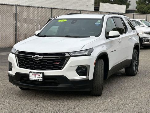 Used 2022 Chevrolet Traverse RS image 8