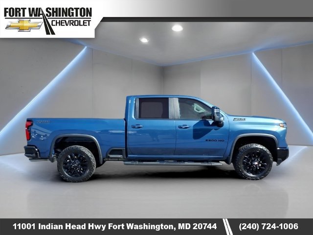 Used 2025 Chevrolet Silverado 2500 LT w/ Trail Boss Package AWD/4WD image 2
