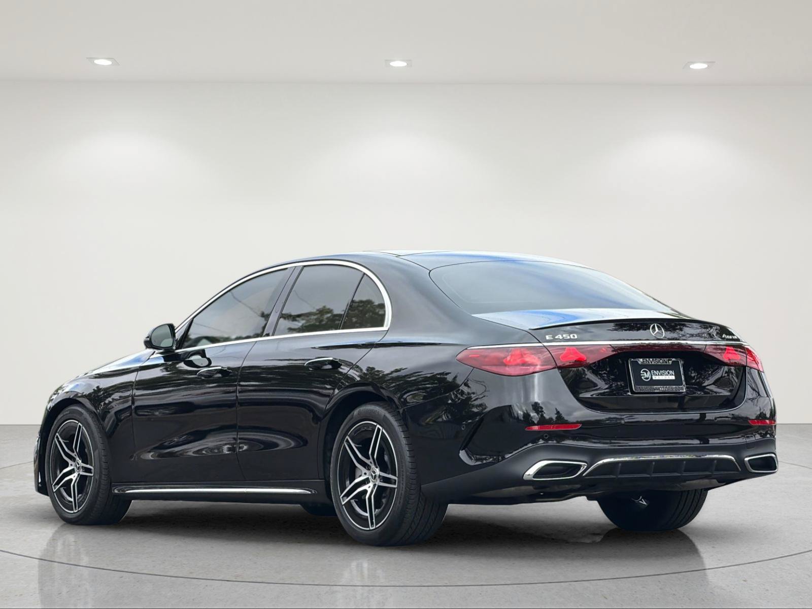 Certified 2024 Mercedes-Benz E 450 4MATIC Sedan image 3
