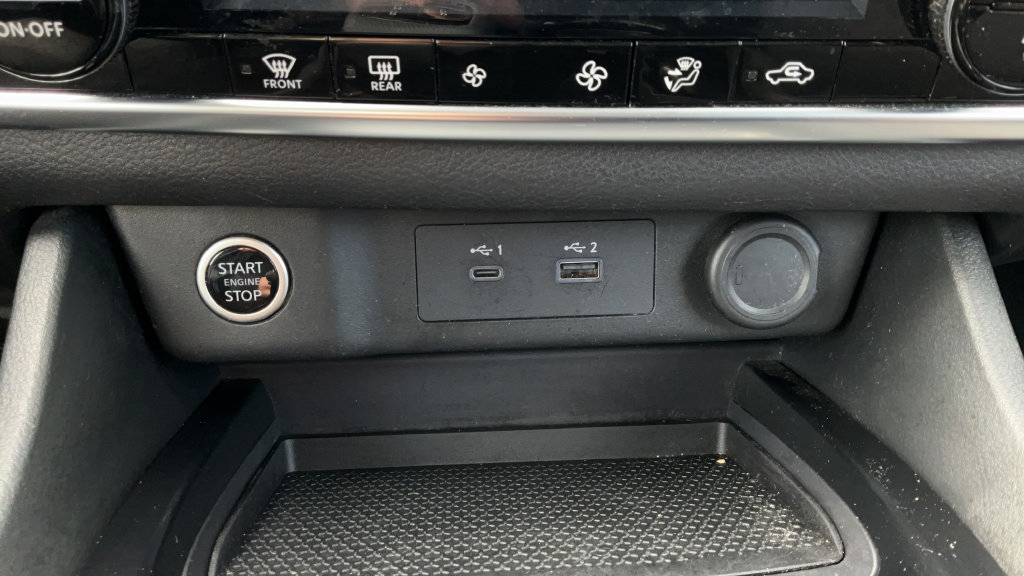 Used 2023 Nissan Rogue SV AWD/4WD image 33
