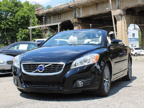 Used 2012 Volvo C70 T5 FWD image 3