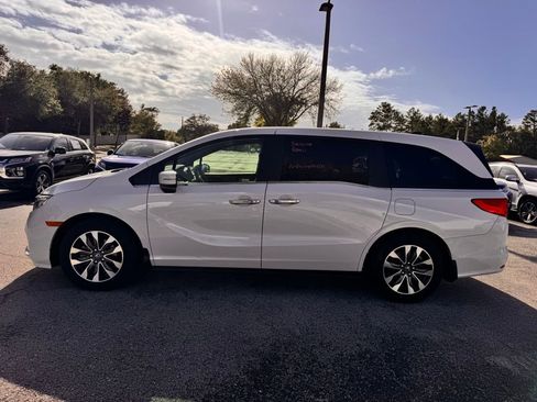 Used 2023 Honda Odyssey EX-L image 4
