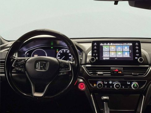 Used 2018 Honda Accord Sport image 22