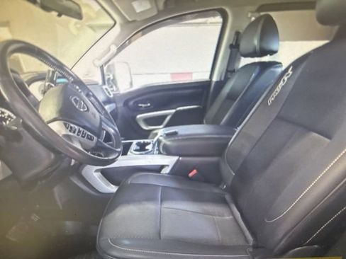 Used 2019 Nissan Titan PRO-4X w/ Pro-4x Utility Package image 5