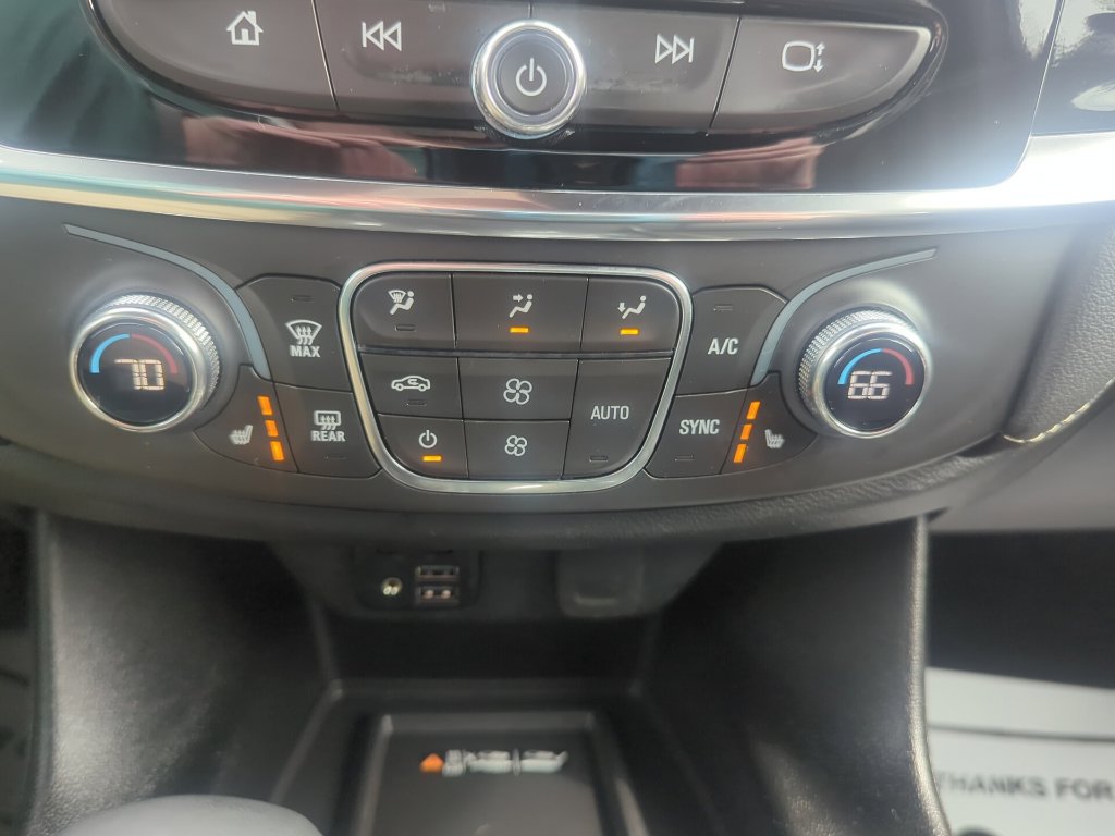 Certified 2023 Chevrolet Traverse LT w/ LT Premium Package AWD/4WD image 29