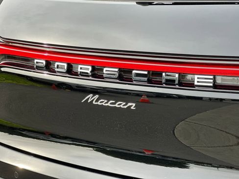 New 2026 Porsche Macan AWD/4WD image 31