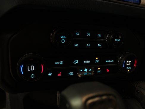 Used 2024 Ford Bronco Raptor w/ Interior Carbon Fiber Pack 6 AWD/4WD image 71