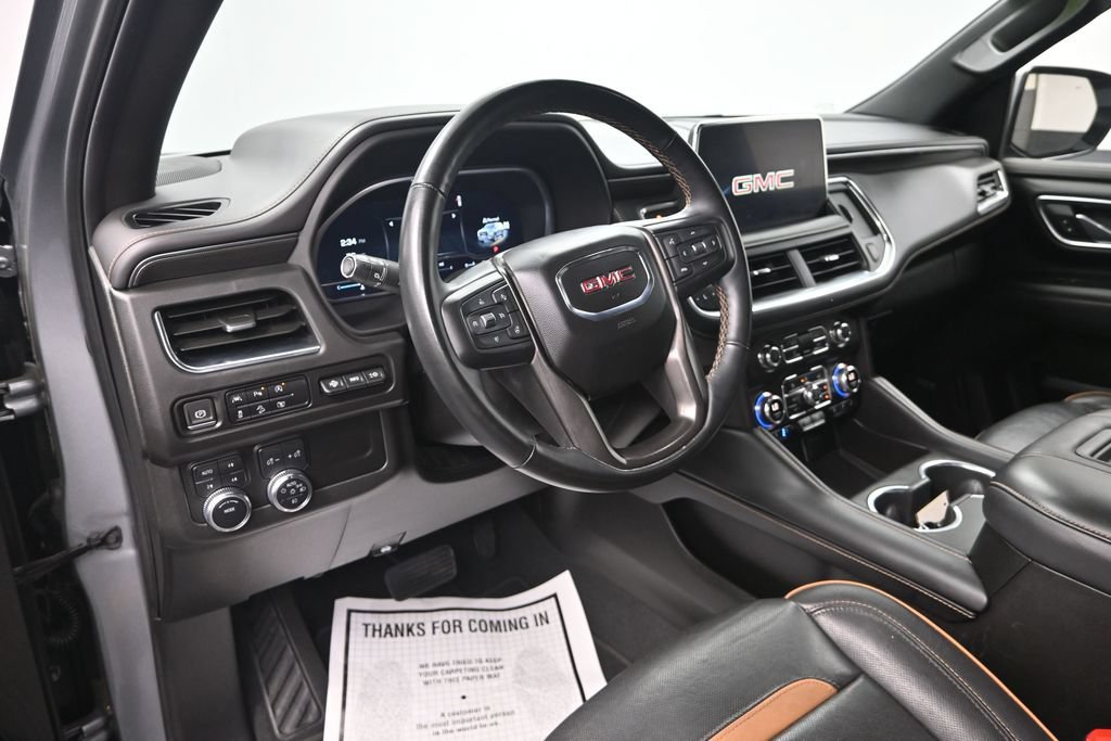 Used 2023 GMC Yukon XL AT4 w/ Technology Package AWD/4WD image 13
