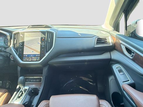 Certified 2025 Subaru Ascent Touring image 18
