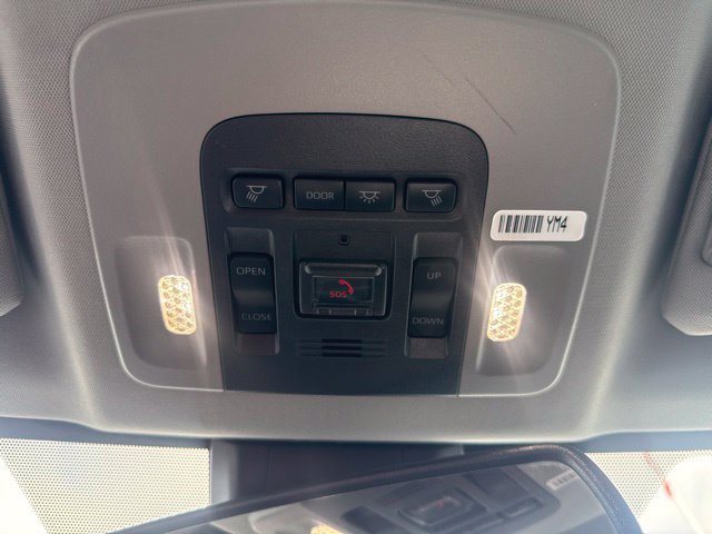 Used 2024 Toyota Camry SE w/ Cold Weather Package FWD image 24
