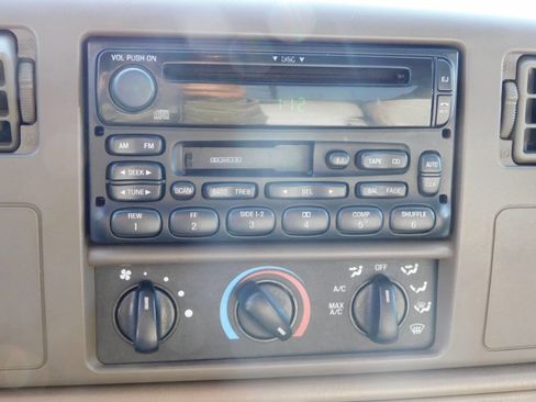 Used 2000 Ford F350 Lariat image 11