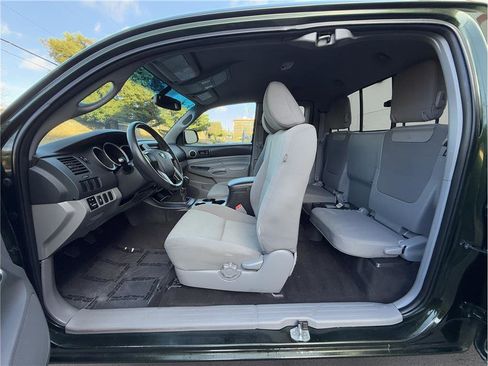 Used 2012 Toyota Tacoma 2WD Access Cab image 8