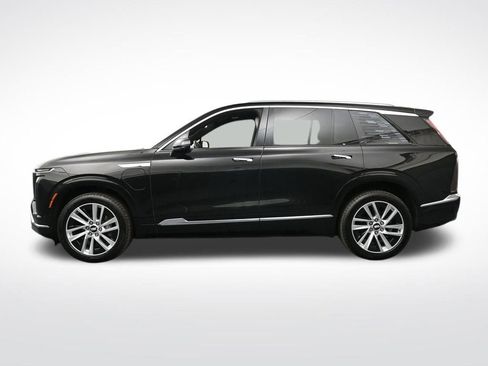 Used 2026 Cadillac Vistiq Luxury AWD/4WD image 2