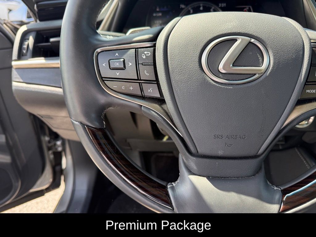 Used 2021 Lexus ES 350 w/ Premium Package FWD image 10