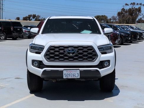 Used 2022 Toyota Tacoma TRD Off-Road w/ TRD Premium Off Road Package RWD image 2