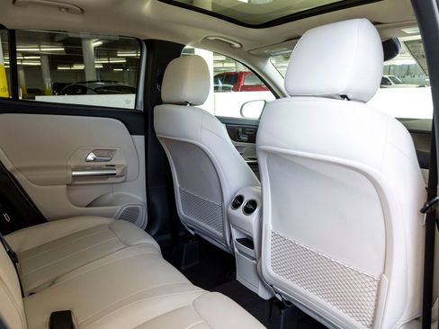 New 2026 Mercedes-Benz GLA 250 image 26