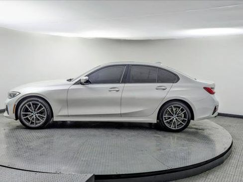 Used 2022 BMW 330i Sedan image 3