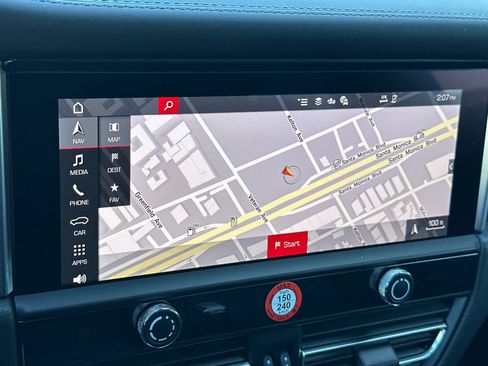 New 2026 Porsche Macan Turbo image 22