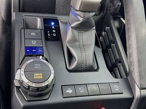New 2026 Toyota Tacoma Limited AWD/4WD image 25