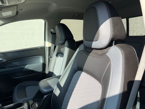 Used 2022 Chevrolet Colorado Z71 image 20