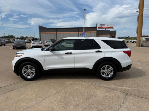 Certified 2022 Ford Explorer 2WD image 8