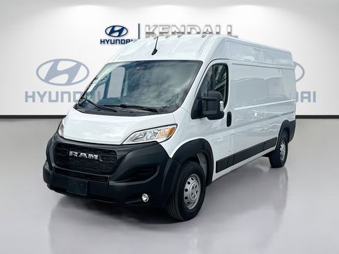 Used 2023 RAM ProMaster 2500 w/ Convenience Group image 3