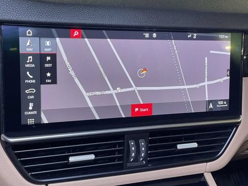 Used 2019 Porsche Cayenne S AWD/4WD image 30