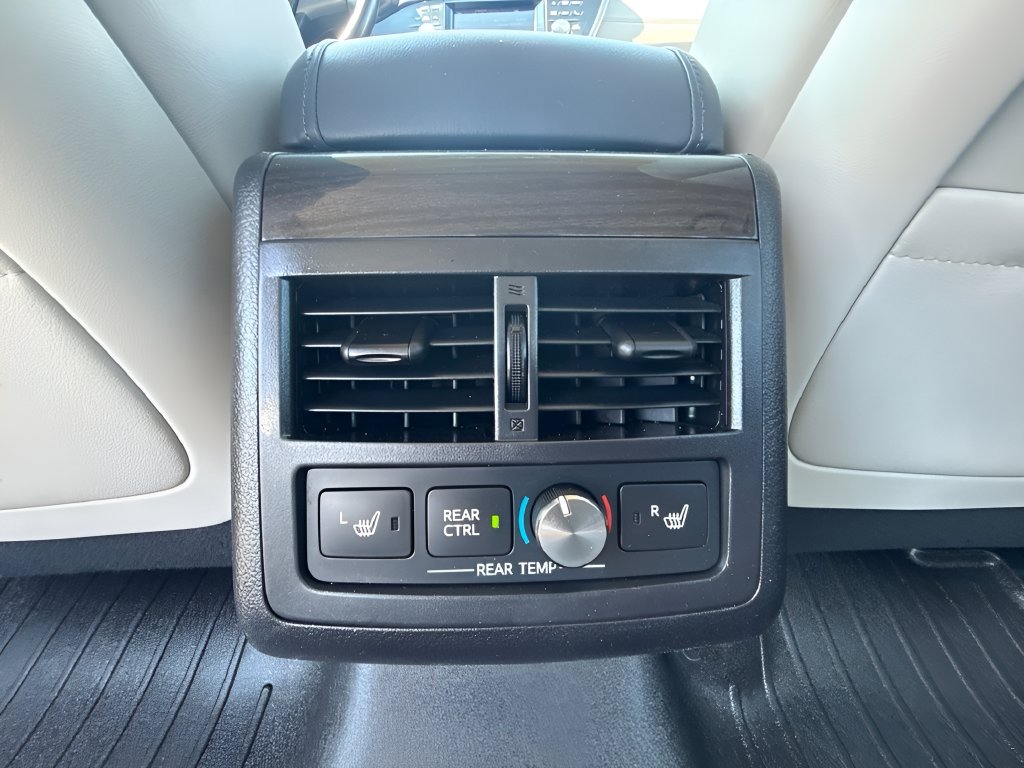 Used 2014 Toyota Avalon Limited FWD image 8