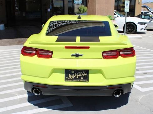 Used 2020 Chevrolet Camaro LT w/ Technology Package image 6