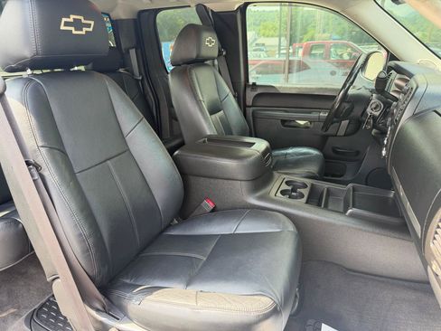 Used 2013 Chevrolet Silverado 2500 LT w/ Z71 Appearance Package AWD/4WD image 17
