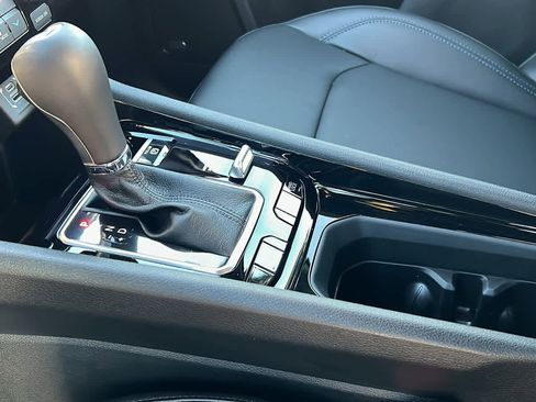 New 2026 Jeep Compass Limited image 13