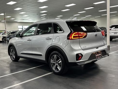 Used 2020 Kia Niro EX Premium image 5
