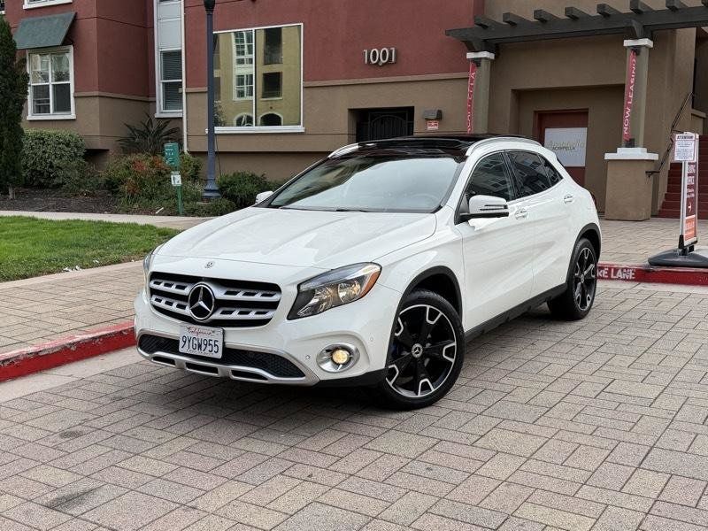 Used 2018 Mercedes-Benz GLA 250 4MATIC image 3