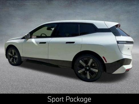 Certified 2024 BMW iX xDrive50 w/ Premium Package AWD/4WD image 18