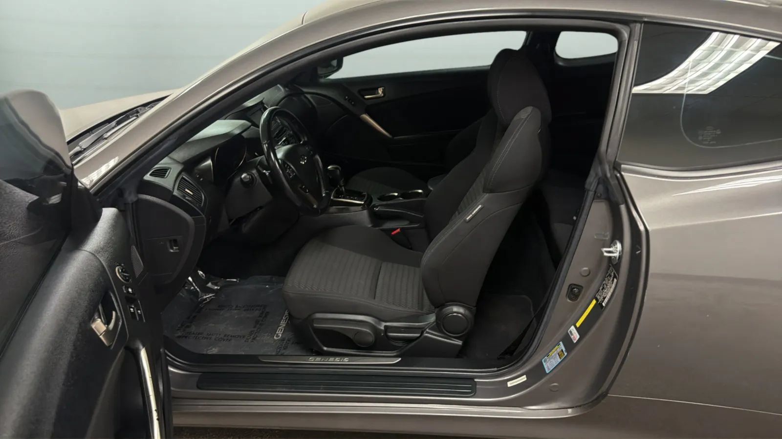 Used 2013 Hyundai Genesis 2.0T RWD image 19