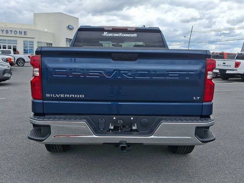 Used 2022 Chevrolet Silverado 1500 LT AWD/4WD image 5