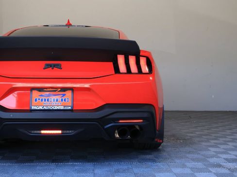 Used 2025 Ford Mustang GT Premium w/ GT Performance Package RWD image 13
